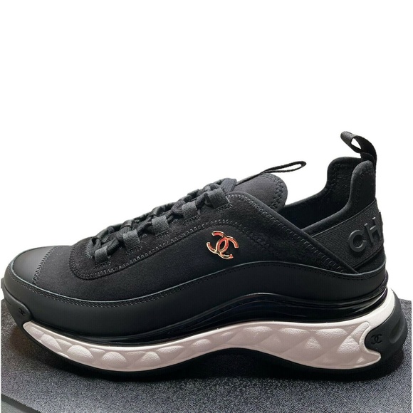 ❌❌ SOLD Chanel NIB 2021 Black Calfskin Gold CC Logo 38 EUR Runners Trainers - Picture 2 of 12